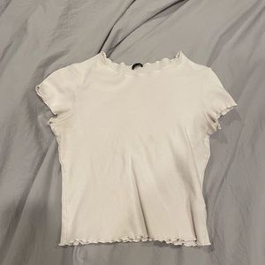 brandy melville lettuce ruffle crop top